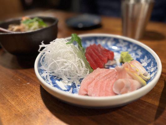 Sashimi with kanpachi, fatty tuna and tuna