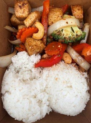 Cashew Tofu Stir Fry