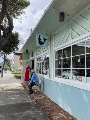 Muse Kailua storefront --when you got to Lokahi Kailua Market stop by this store