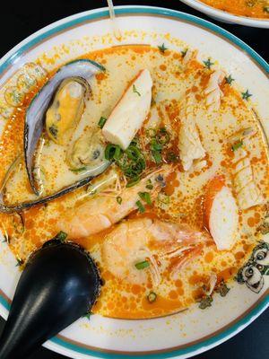 Laksa with seafood