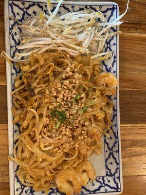 Pad Thai with shrimp