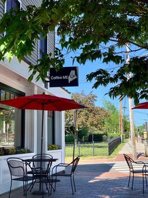 Outdoor sidewalk seating