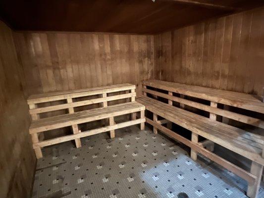 New dry sauna seating