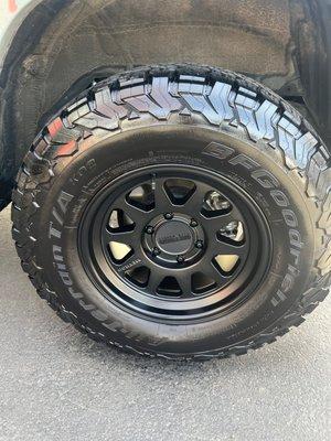 My new wheels look great on my 4Runner!  Thanks Geronimo!