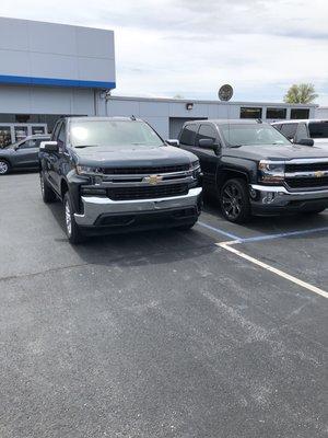 Rt was 2018  new/ loner. Purchase 9/19. Traded it for the 2020 on the left, same color/trim. W T Gable 3 time customer