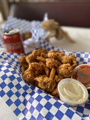 Fried oysters and Cajun fries