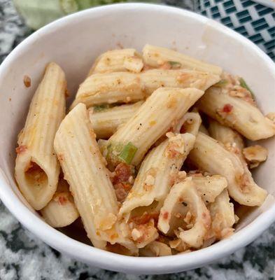 Tomato Basil Pesto Pasta Salad