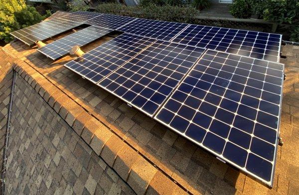 Ten LG375Q1C-V5 NeON-R solar panels installed by Shadowfax for me (3.75 kW peak production)