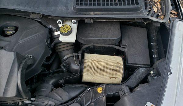 Dirty air filter after the MAUS professional inspection.