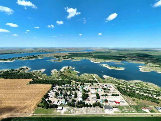 Guests staying at The Outpost Lodge enjoy the natural beauty of Lake Oahe.