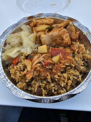 Arroz con gandules and pollo gisado.and yuca.