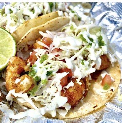 TACOS DE CAMARÓN EMPANIZADOS/  BREADED SHRIMP TACOS