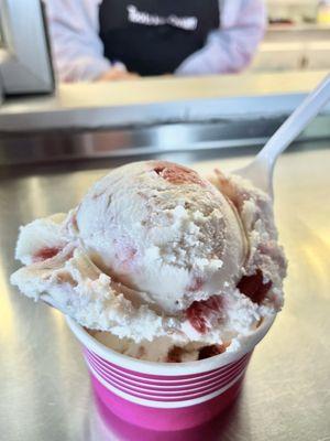 Small dish: Strawberry Rhubarb