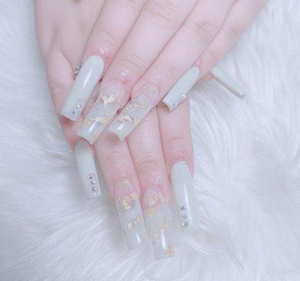 Acrylic nails