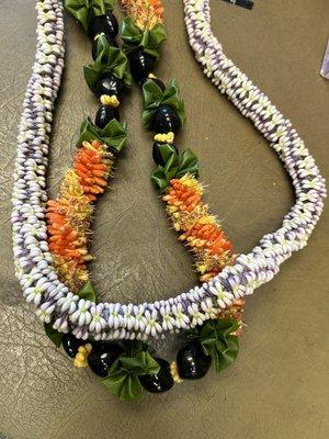 Both leis for a cheap price