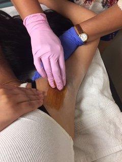 Underarm Sugaring is the best! 1.5-2 weeks of no hair, no shadow!