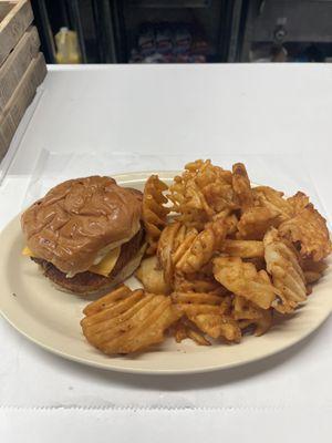 chicken sandwich & waffle fries