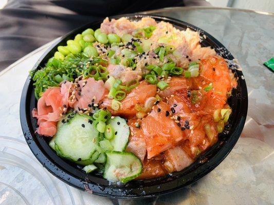 Poke bowl salmon