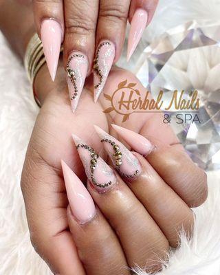 Nail salon in Gilbert, Arizona