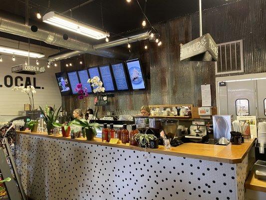 Counter where you order, and the area where the baristas make the drinks