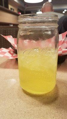 Very cool Mason jar drinks!