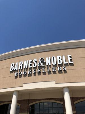 Barnes & Noble