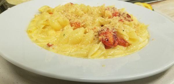 Lobster Mac n Cheese with Velveeta at Governor Francis Inn