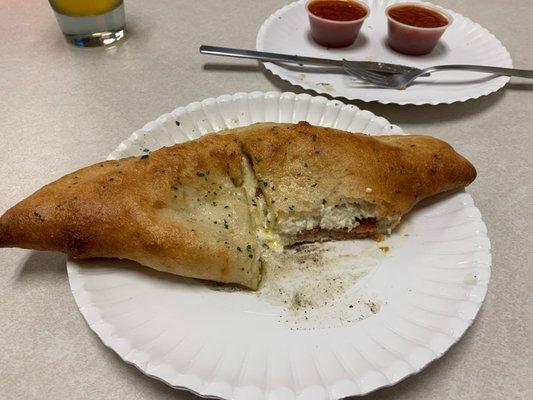 Pepperoni calzone