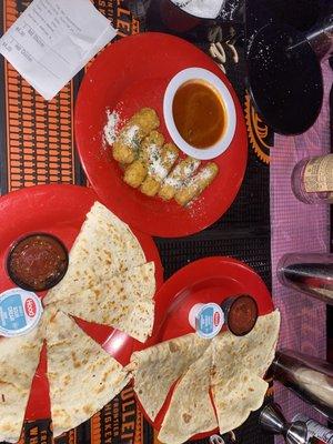 Let's eat at Cheetah Hallandale. We have the best mozzarella sticks & chicken & shrimp quesadilla.