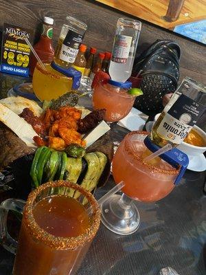 Molcajete y unas riquisimas margaritas