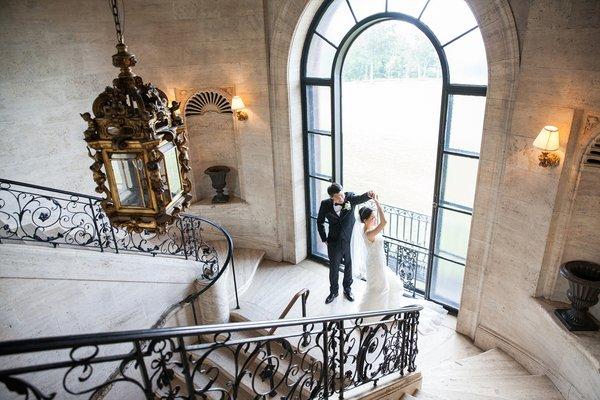 Beautiful staircase, perfect for photos and first looks.  Photo by www.bom-photo.com