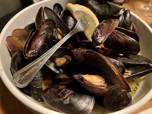 Steamed mussels in a fancy broth