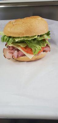 Honey ham & cheese w/ lettuce and tomatoes