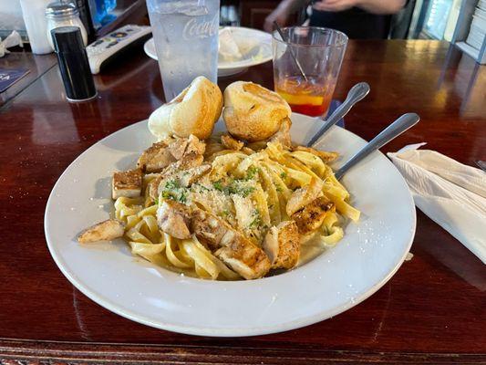 Chicken Fettuccini Alfredo