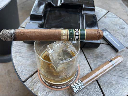 Cohiba Series M and a pour of Dalmore Cigar Malt