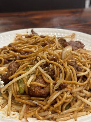 13. Black Pepper Beef Fried Spaghetti must try!