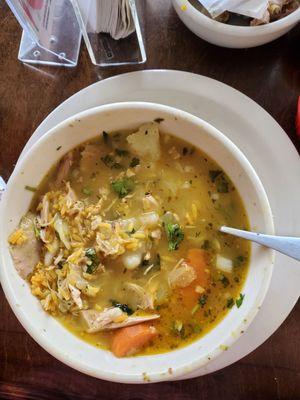 Caldo de Pollo