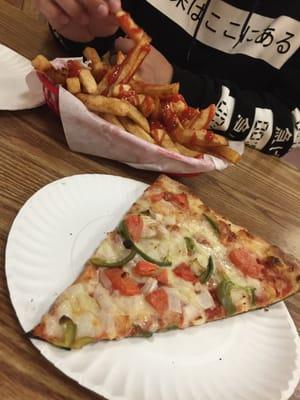 Vegatable pizza and Fries yum.....