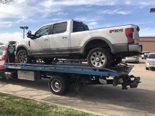 Do you have a medium duty truck that needs a quick lift? We got your back, when it needs a little tlc.