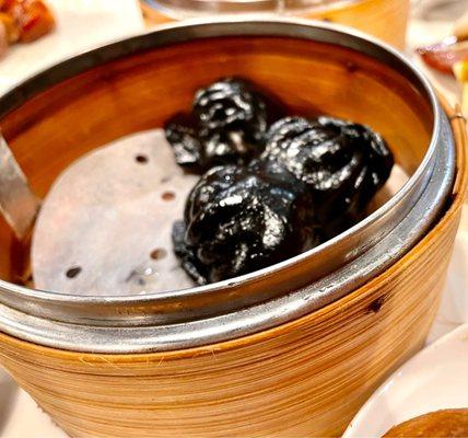 Squid ink shrimp dumpling