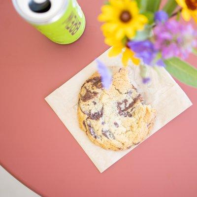 We have cookies & GDC canned cold brew available--enjoy here or at home!