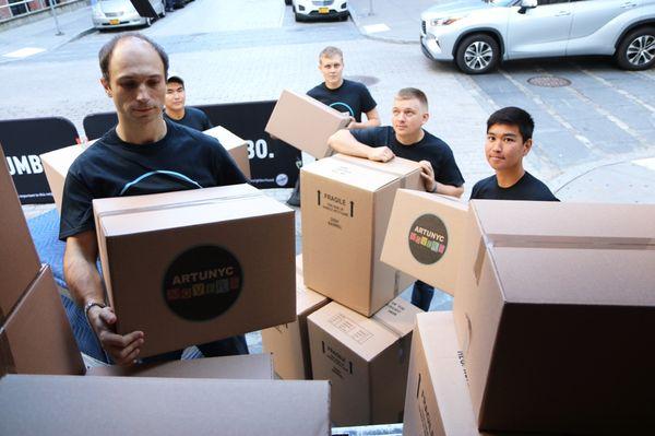 We are Artunyc Movers, NYC #1 professional, affordable, and reliable moving company.