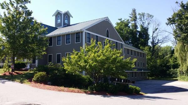 Photo of 2015 front of the building