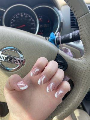 nails