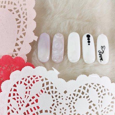 Valentine's Day nails