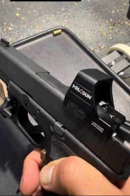 Glock 17 slide cut for Holosun Comp optic