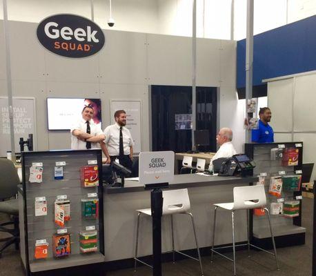 New Geek squad desk-2017