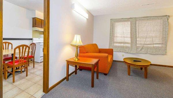 MH ExtendedStayCanton Ohio OH Guestroom King