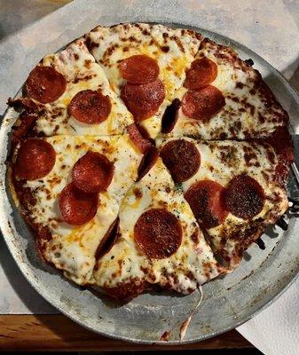 10" pepperoni pizza