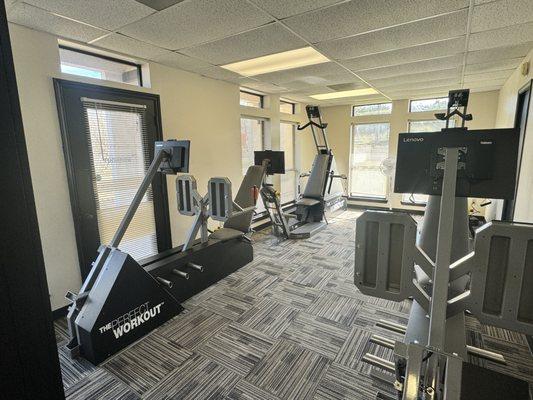 The Perfect Workout Lakeway - Fast Fit Machines